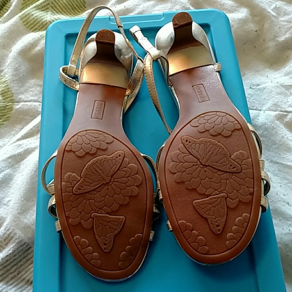 Sandals - Picture 3 of 3